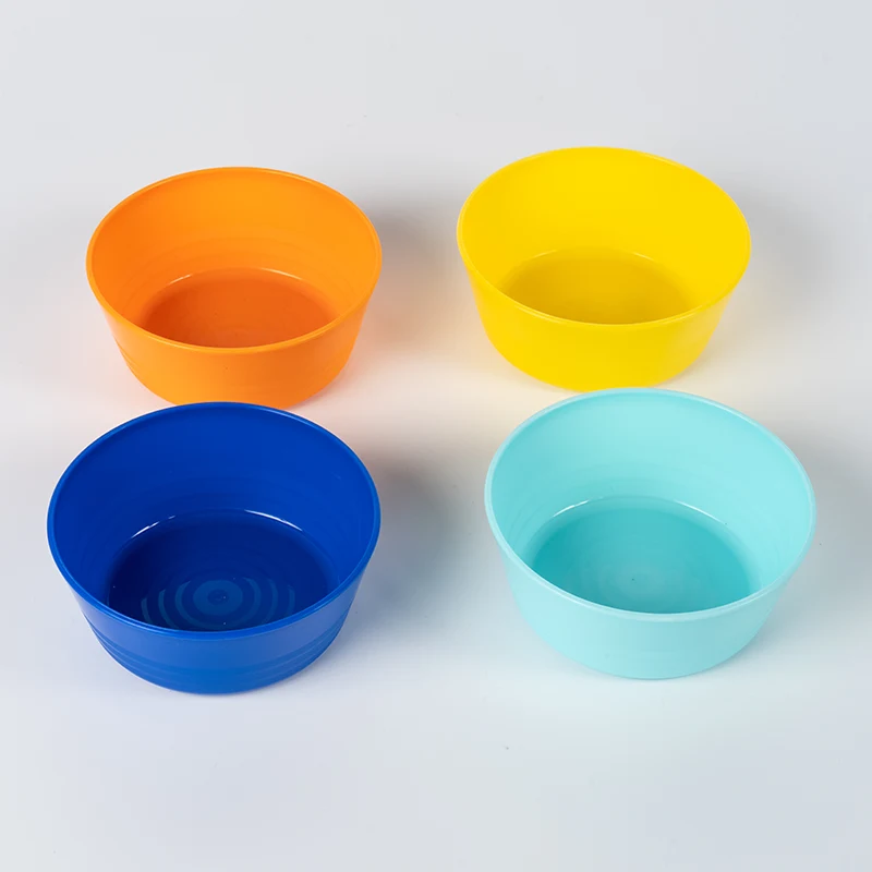 How to clean plastic household items?