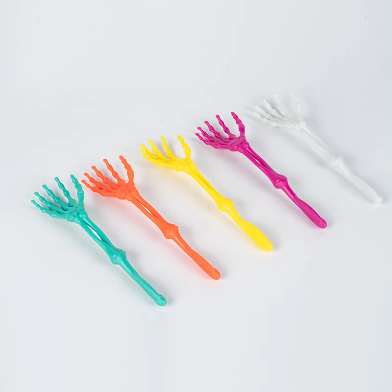 Creative Plastic Claw Toy